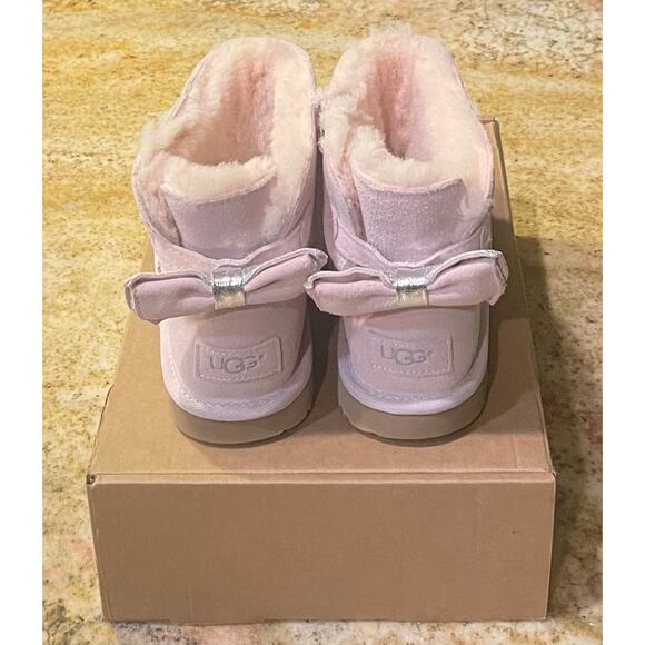 NWT Kids Ugg Stargirl Classic Mini II Bow Boots Size 4 - Picture 6 of 8